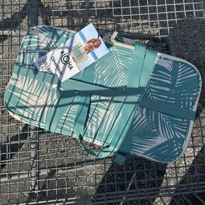 ALOHA Collection Teal and White Collapsible Beach Tote